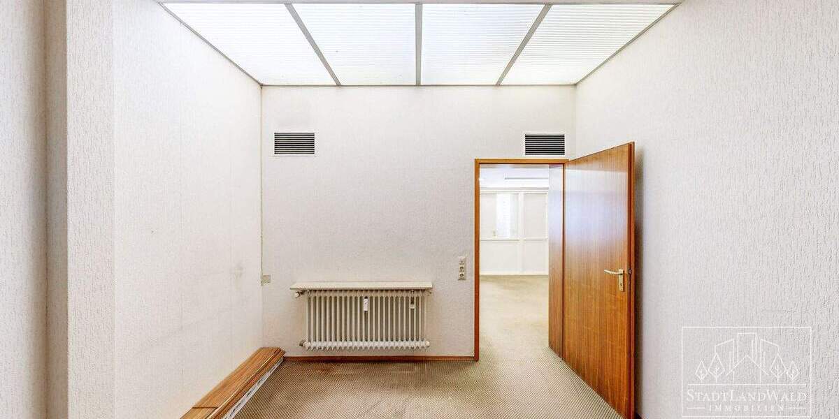 Gewerbeobjekt Pirmasens Innenstadt - 6 Zimmer, 275 m&sup2;, 2.500&euro; | Angebot:23733652