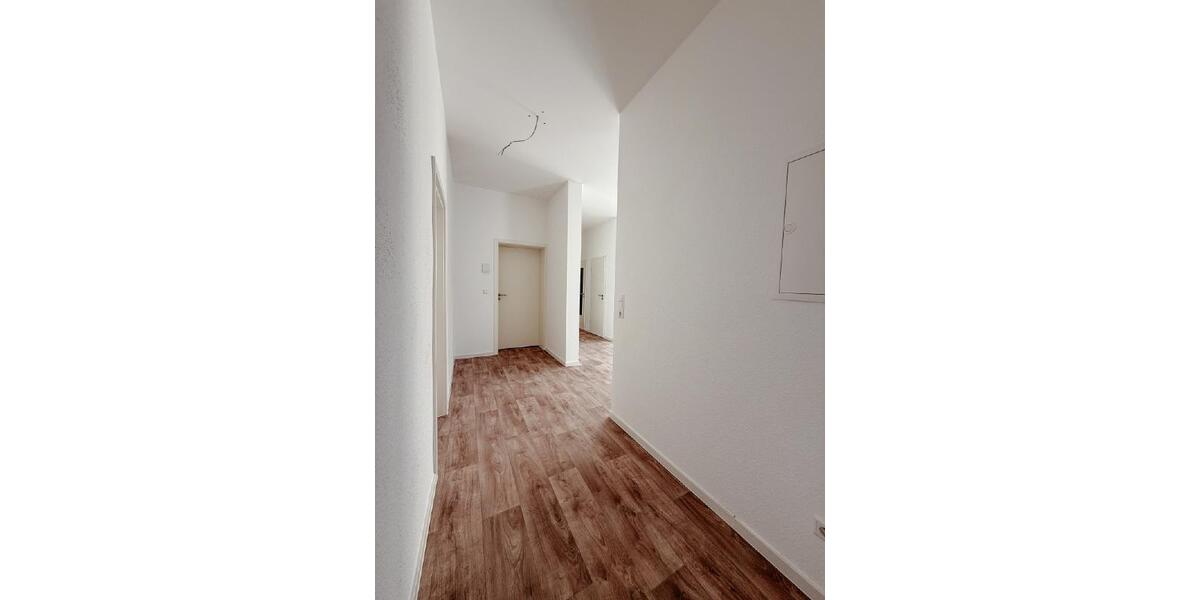 Etagenwohnung Burkhardtsdorf - 4 Zimmer, 90 m&sup2;, 600&euro; | Angebot:25581983