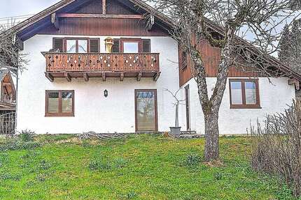 Wohnung Berg - 3 Zimmer, 79 m&sup2;, 1.100&euro; | Angebot:26057745