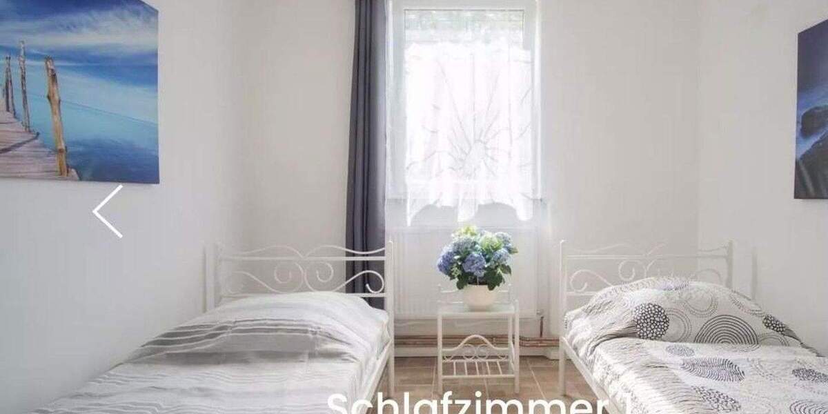 Möbliertes 4-Raum-ApartmentFurnished 4-Room Apartment with Terrace 4 zimmer