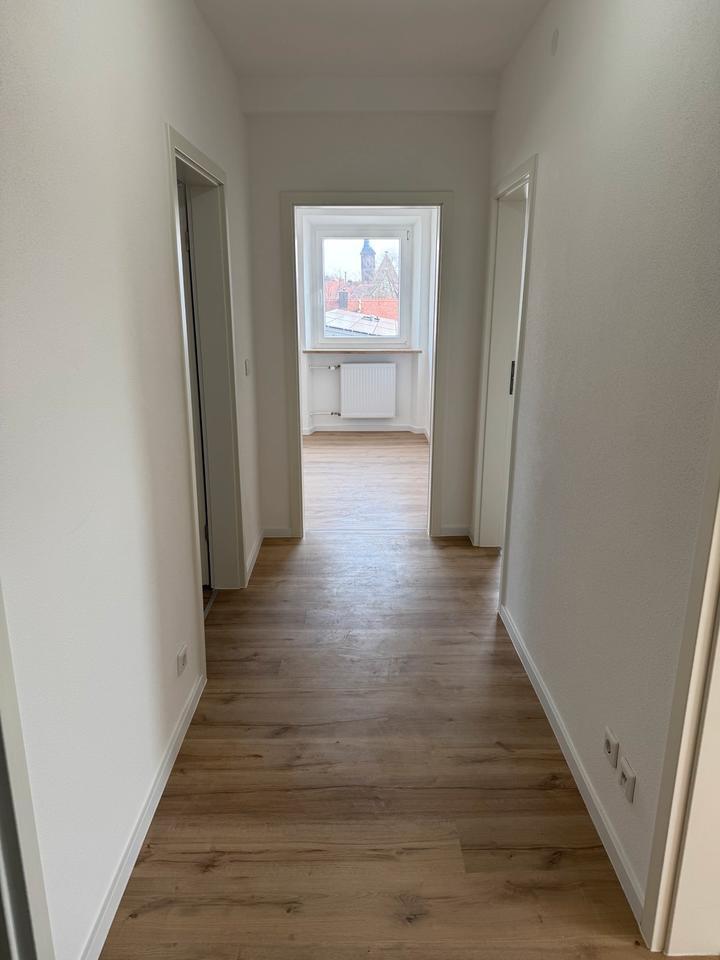 Renovierte 3 Zimmer Wohnung Zentral