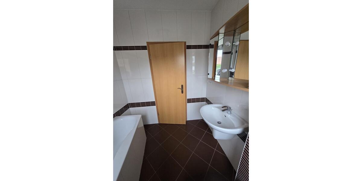 Etagenwohnung Jerichow - 6 Zimmer, 198 m&sup2;, 1.300&euro; | Angebot:26561573