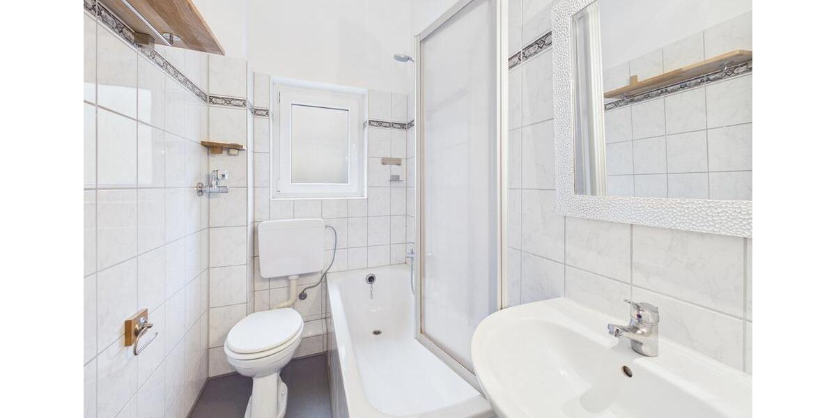 Etagenwohnung Wiesbaden Nordost - 4 Zimmer, 110 m&sup2;, 1.490&euro; | Angebot:26279012