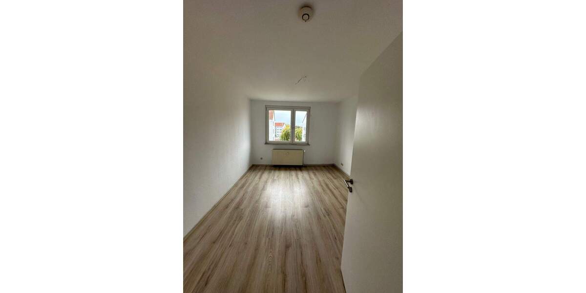 Etagenwohnung Bitterfeld-Wolfen Wolfen - 1 Zimmer, 50 m&sup2;, 325&euro; | Angebot:25107599