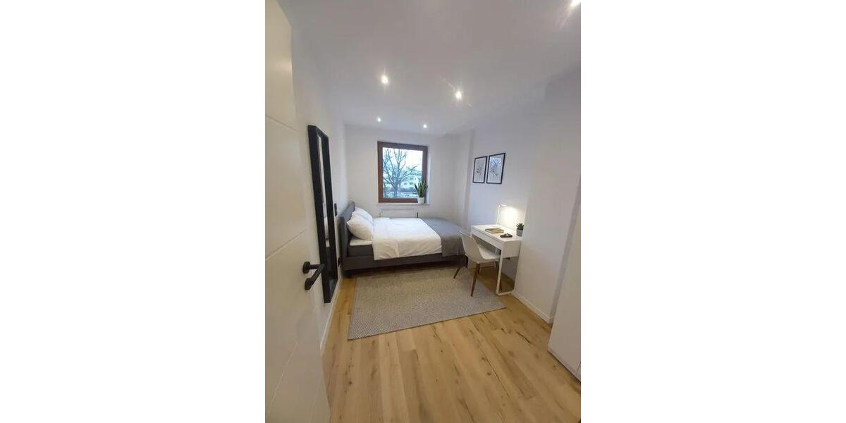 Etagenwohnung München Sendling-Westpark - 5 Zimmer, 13 m&sup2;, 755&euro; | Angebot:26565465