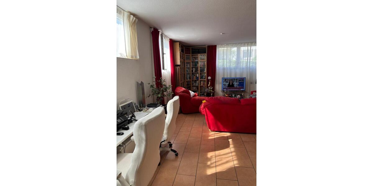 Etagenwohnung Ortenberg - 2 Zimmer, 87 m&sup2;, 780&euro; | Angebot:26422088