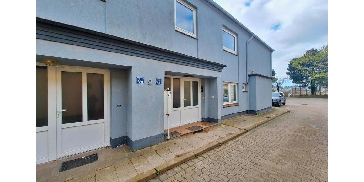 Dachgeschoßwohnung Flensburg - 2.5 Zimmer, 75 m&sup2;, 670&euro; | Angebot:26263086