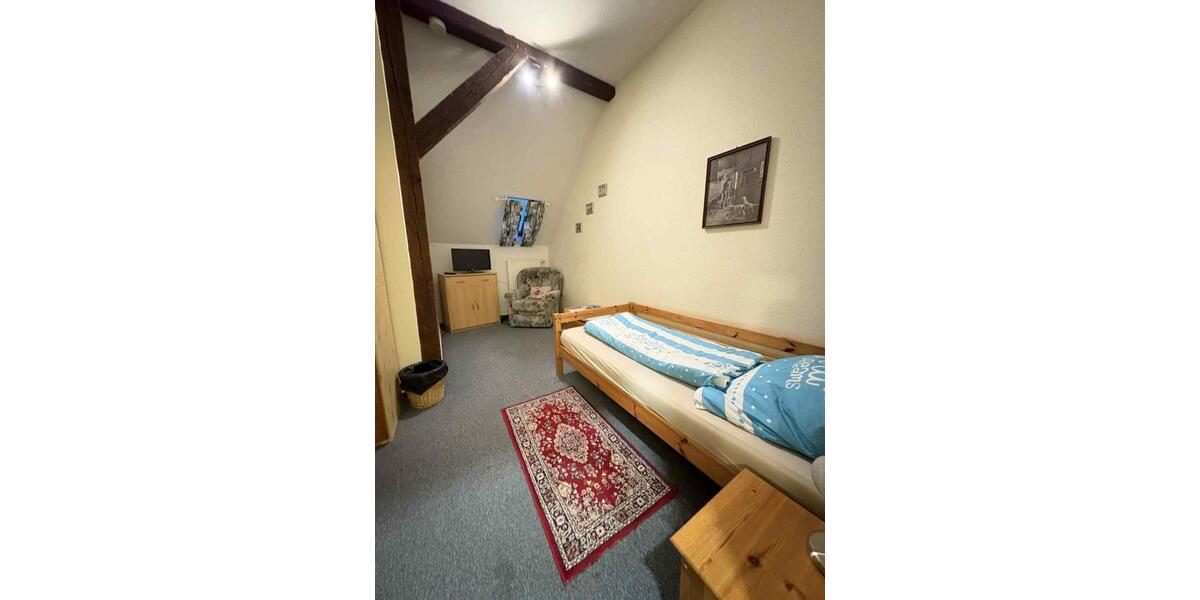 Wohnen auf Zeit Berne - 5 Zimmer, 15 m&sup2;, 25&euro; | Angebot:24487401