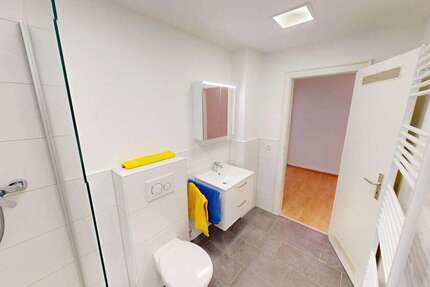 Wohnung zum Mieten in Düsseldorf 1.045 € 81 m²