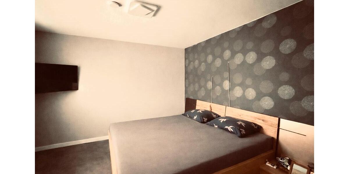 Mehrfamilienhaus, Wohnhaus Döbeln - 8 Zimmer, 200 m&sup2;, 2.500&euro; | Angebot:25612550