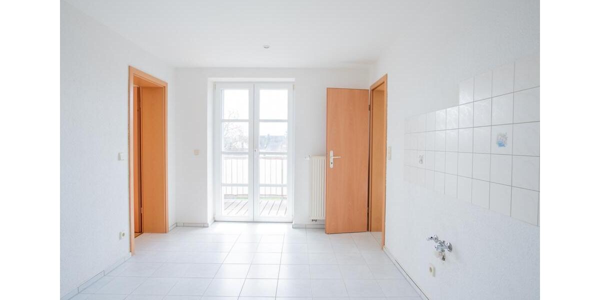 Hier können Sie Ihren Familientraum leben! 3-Raum Wohnung mit Kamin und Stellplatz 3 zimmer