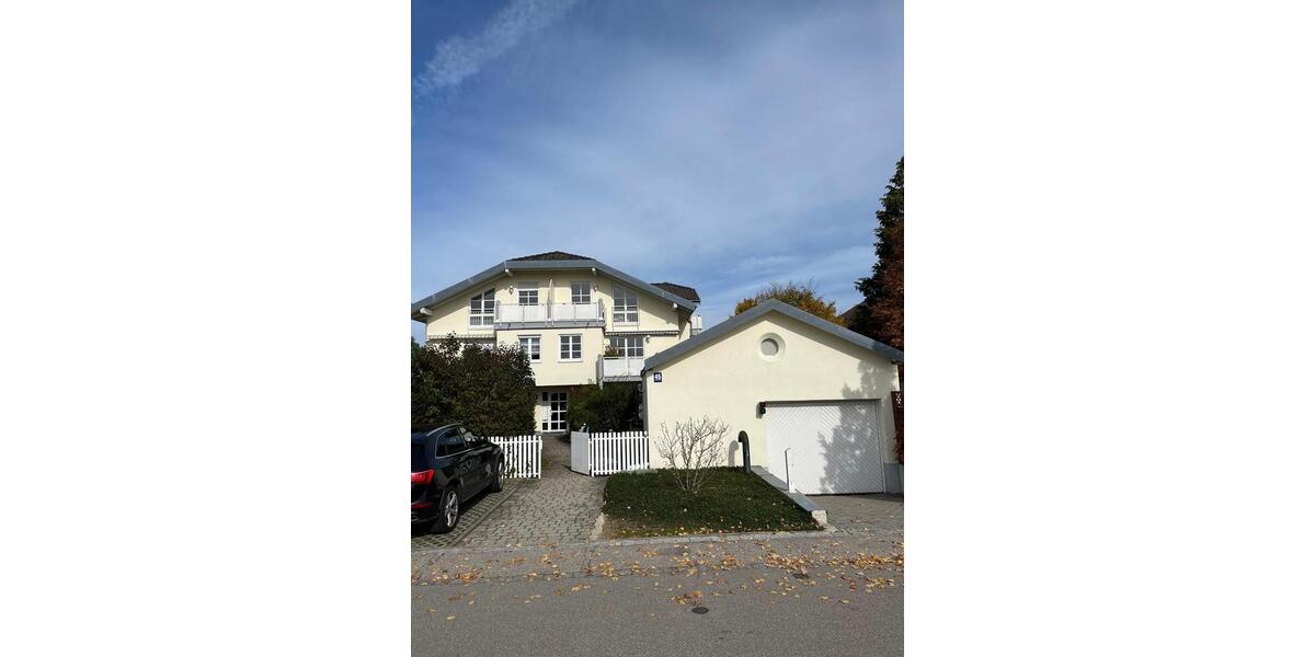 2,5 Raumwohnung, Einbauküche, Tiefgarage, 2 Balkons, sofort Bezug 2 zimmer