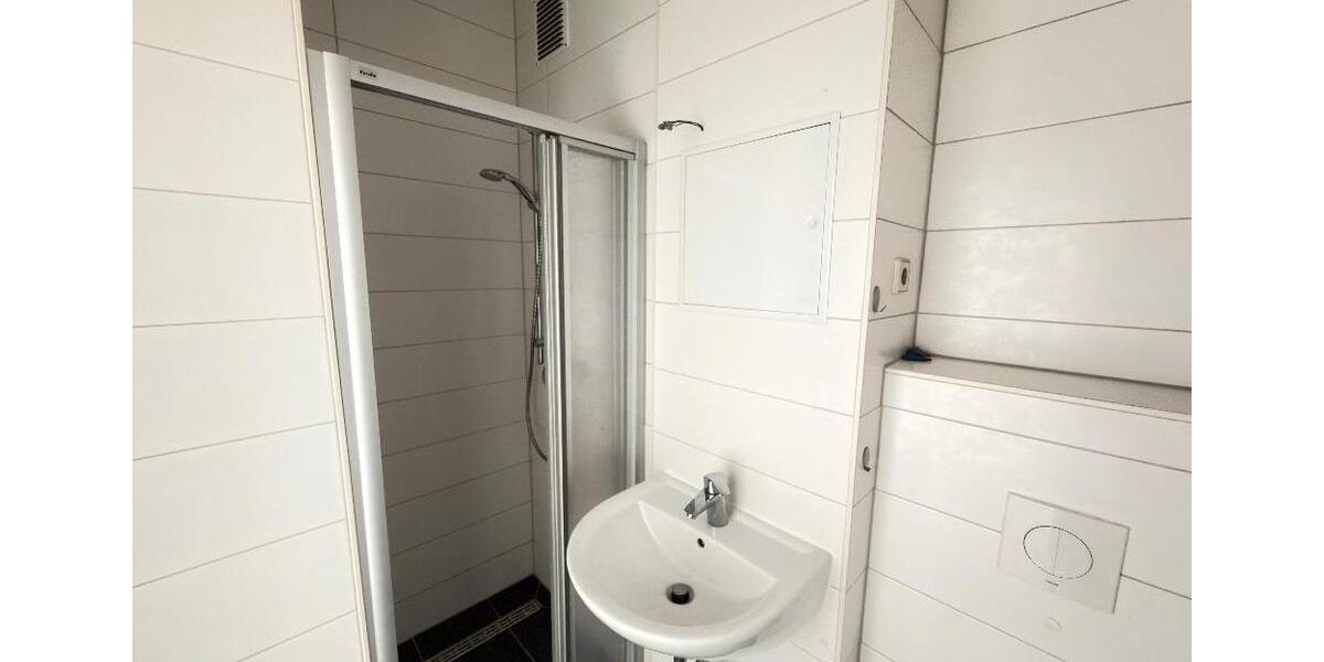 Etagenwohnung Bernburg (Saale) - 2 Zimmer, 45 m&sup2;, 360&euro; | Angebot:26279318