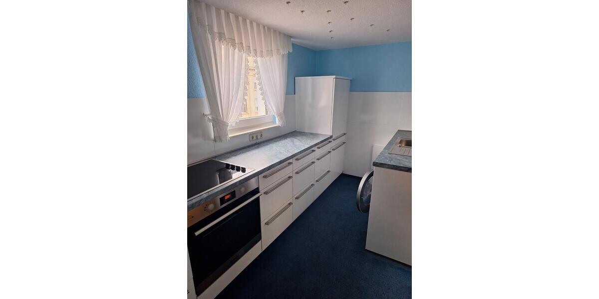 Dachgeschoßwohnung Pößneck - 2.5 Zimmer, 60 m&sup2;, 750&euro; | Angebot:24672571