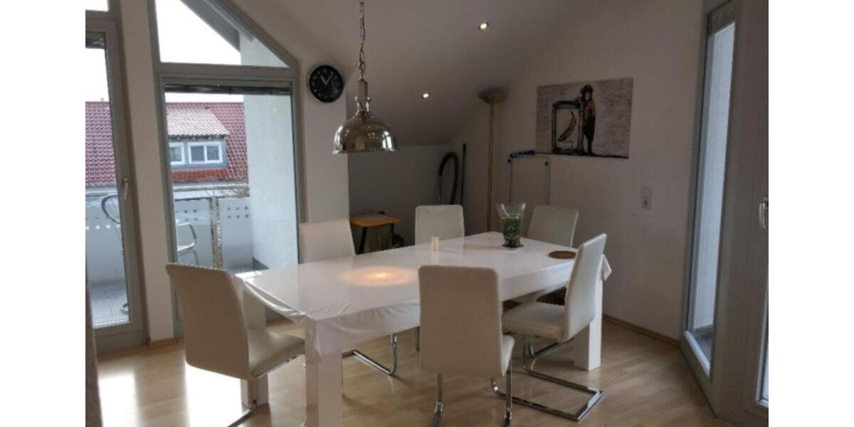 Dachgeschoßwohnung Rottenburg am Neckar - 2 Zimmer, 82 m&sup2;, 490&euro; | Angebot:25131338