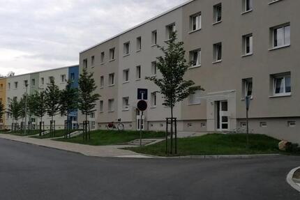 Wohnung Weißwasser (Oberlausitz) - 4 Zimmer, 72 m&sup2;, 487&euro; | Angebot:25303858