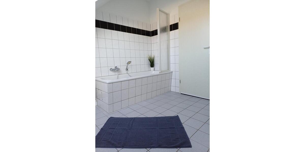 Dachgeschoßwohnung Coswig (Anhalt) - 2 Zimmer, 62 m&sup2;, 360&euro; | Angebot:24836812