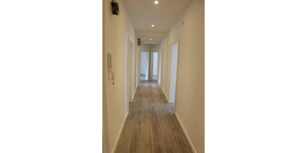 Etagenwohnung Frankenthal - 5 Zimmer, 100 m&sup2;, 1.280&euro; | Angebot:26789349
