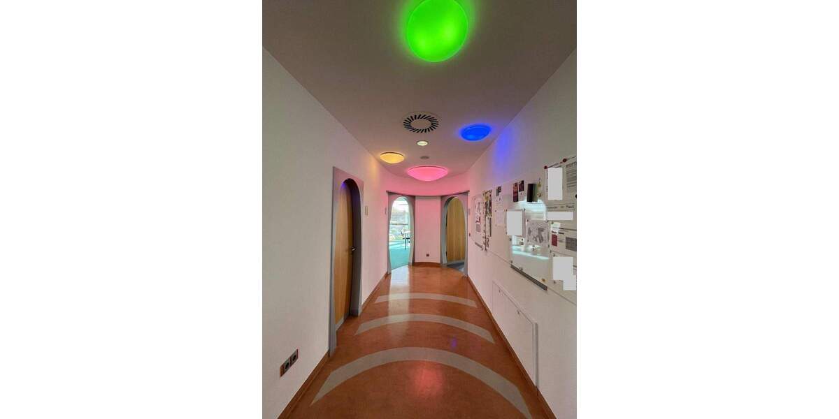 Gewerbeobjekt Weißenhorn - 8 Zimmer, 213 m&sup2;, 1.900&euro; | Angebot:24450598