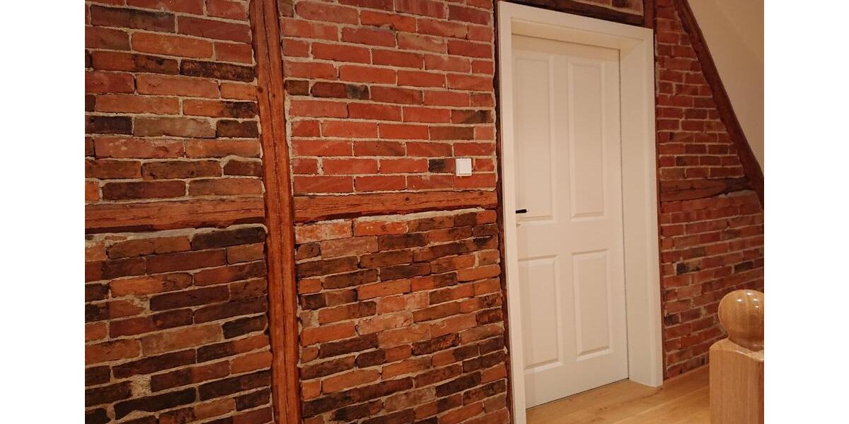 Dachgeschoßwohnung Balge - 2.5 Zimmer, 120 m&sup2;, 700&euro; | Angebot:24667348