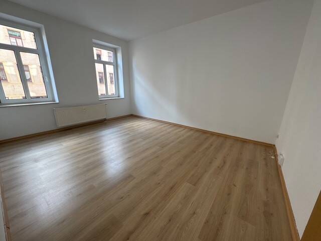 Zimmer Chemnitz Kaßberg - 3 Zimmer, 81 m&sup2;, 450&euro; | Angebot:26290142