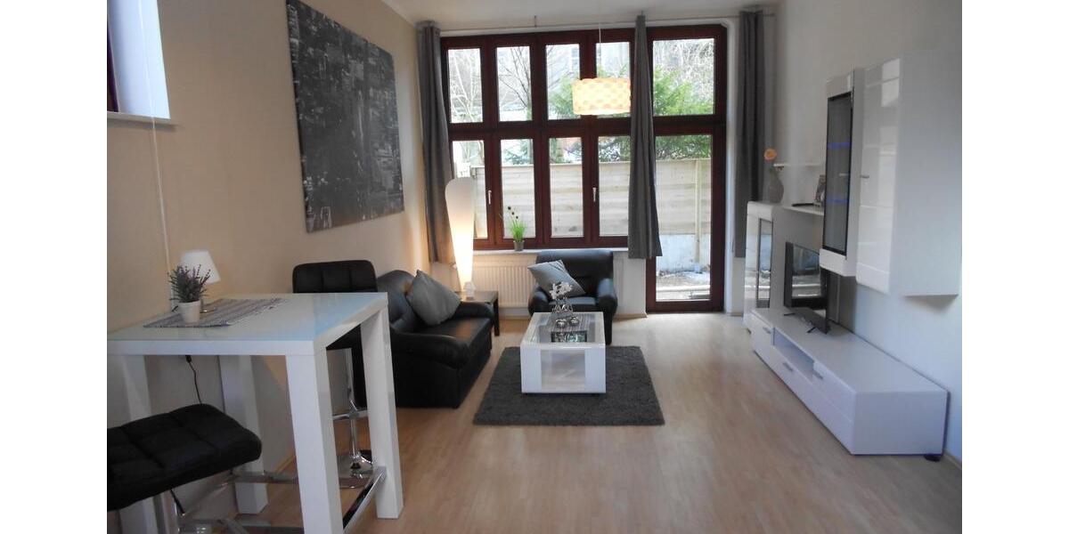 Etagenwohnung Neumünster - 2 Zimmer, 65 m&sup2;, 900&euro; | Angebot:23689350