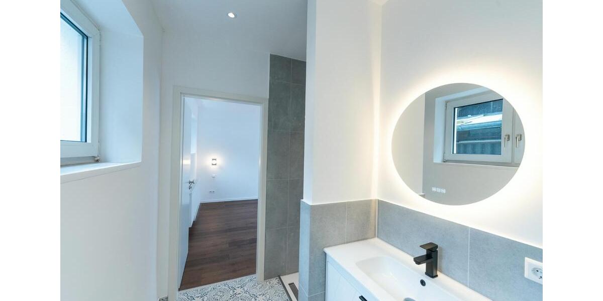 Erdgeschoßwohnung Stuttgart Stuttgart-Süd - 5 Zimmer, 131 m&sup2;, 2.290&euro; | Angebot:26380275