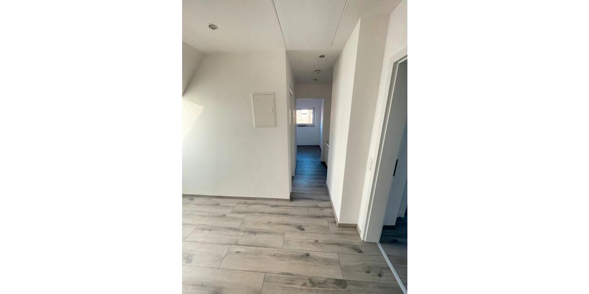 Dachgeschoßwohnung Hückelhoven - 2 Zimmer, 42 m&sup2;, 575&euro; | Angebot:26271493