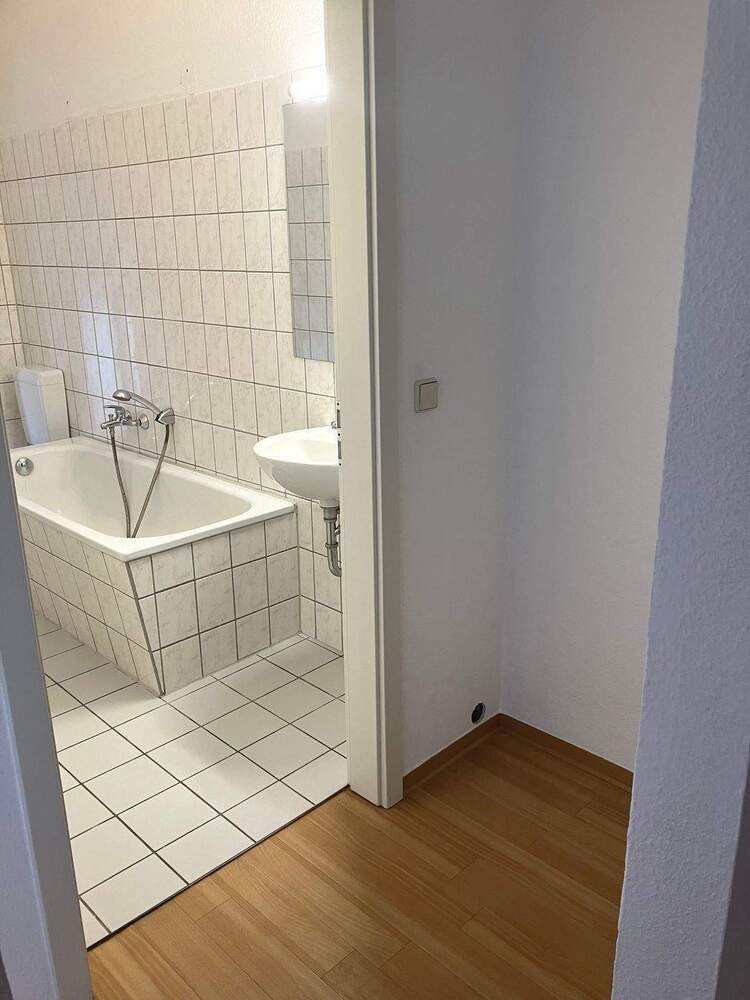 3-RaumWohnung - WG geeignet - Balkon - nah zum Stadtpark