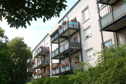 Wohnung Naumburg (Saale) Almrich - 2 Zimmer, 61 m&sup2;, 400&euro; | Angebot:25142329