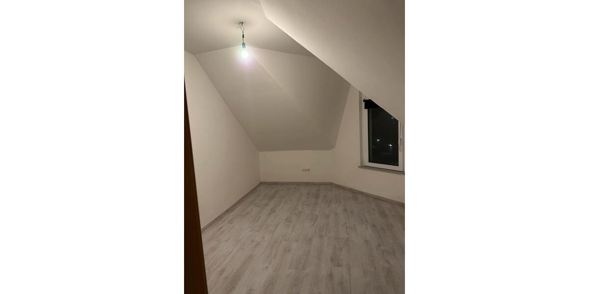 Einfamilienhaus Mönchengladbach Süd - 4 Zimmer, 104 m&sup2;, 1.150&euro; | Angebot:25322646