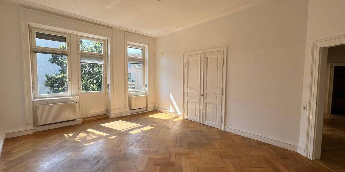 Gewerbeobjekt Baden-Baden Innenstadt - 3 Zimmer, 82 m&sup2;, 900&euro; | Angebot:26080119