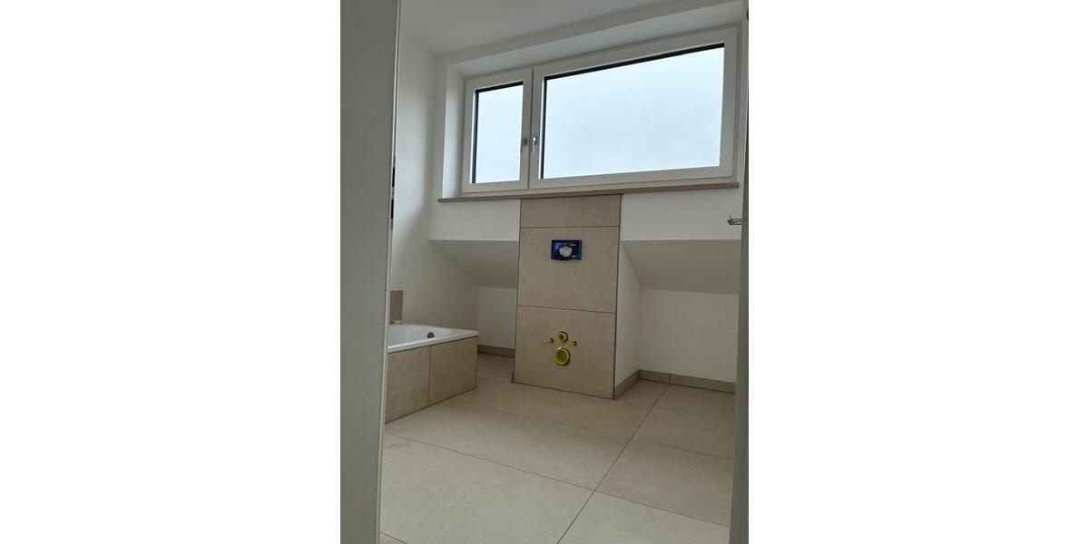 Maisonettenwohnung Kelheim - 4 Zimmer, 120 m&sup2;, 1.670&euro; | Angebot:25641017