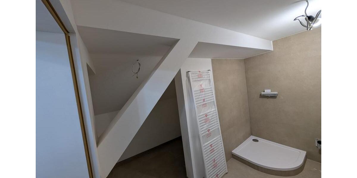 Dachgeschoßwohnung Eberbach - 2 Zimmer, 68 m&sup2;, 680&euro; | Angebot:25804692