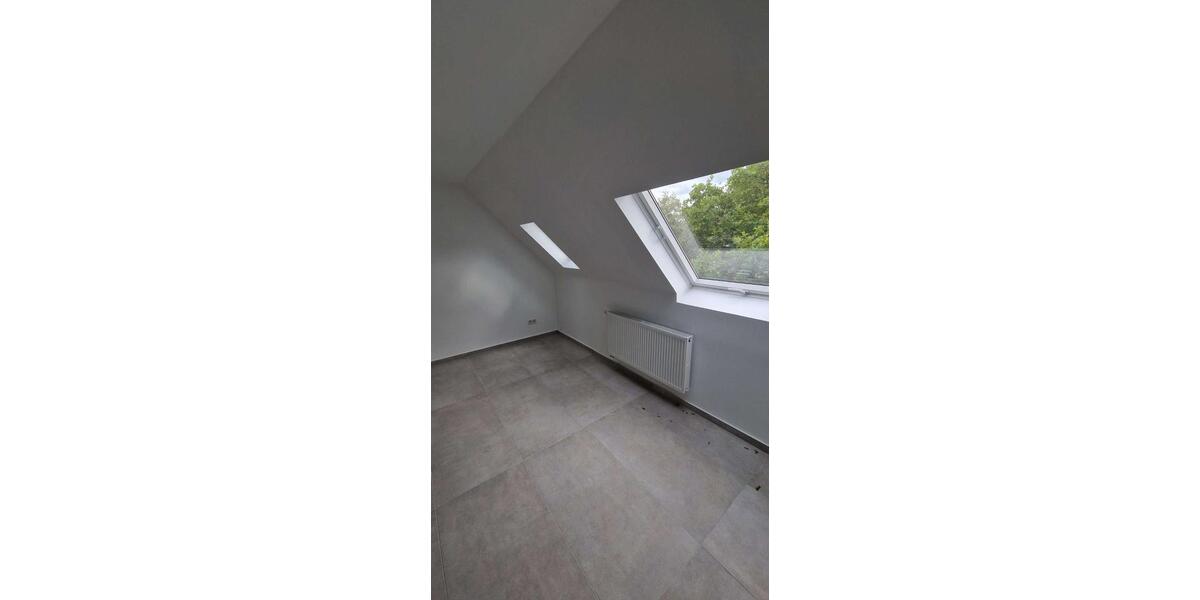 Fast wie Neubau: Helle DG-Wohnung (Erstbezug-Niveau) in Dortmund 2 zimmer