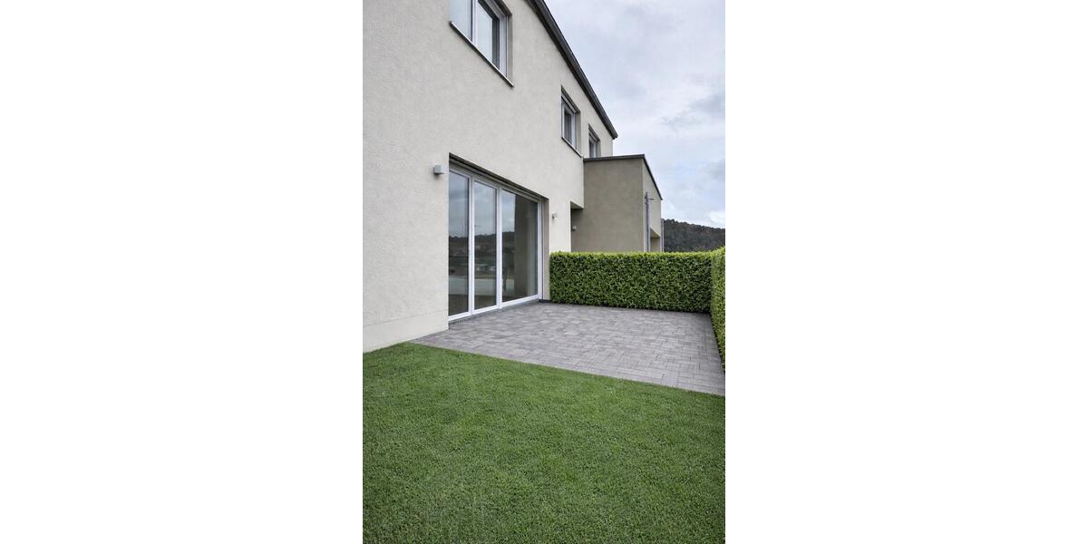 Erdgeschoßwohnung Cham - 3 Zimmer, 110 m&sup2;, 1.050&euro; | Angebot:25902241