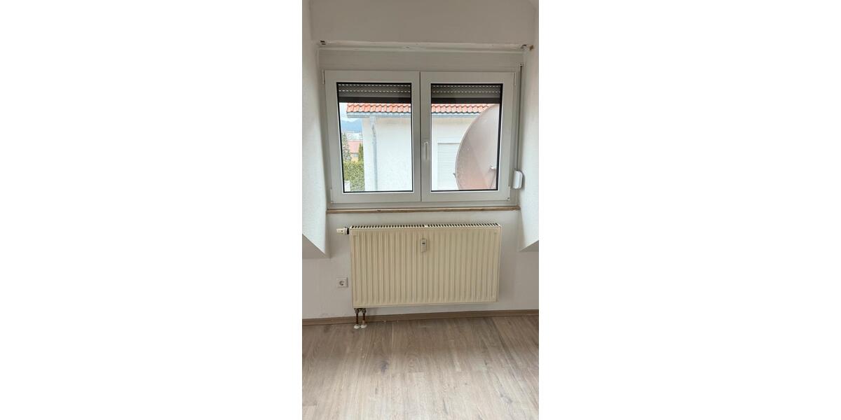 Dachgeschoßwohnung Balingen - 2.5 Zimmer, 62 m&sup2;, 700&euro; | Angebot:24772672