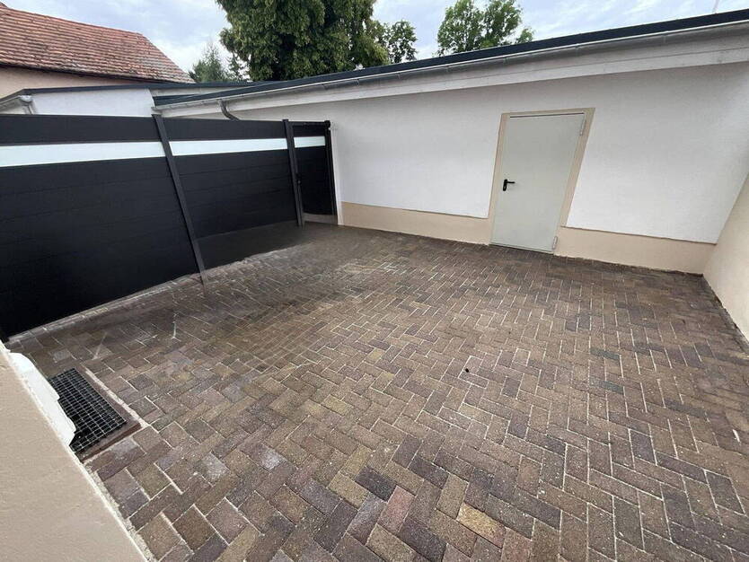 ?? Hochwertig sanierte ParterreWohnung mit Terrasse, Option auf Einbauküche