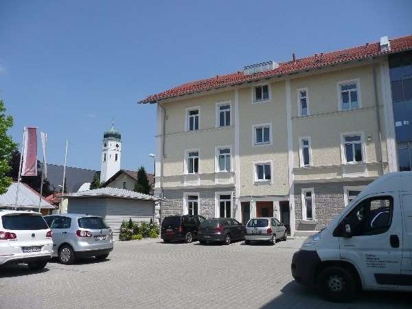 Einzelhandel in Bruckmühl 1.130 € 78 m²