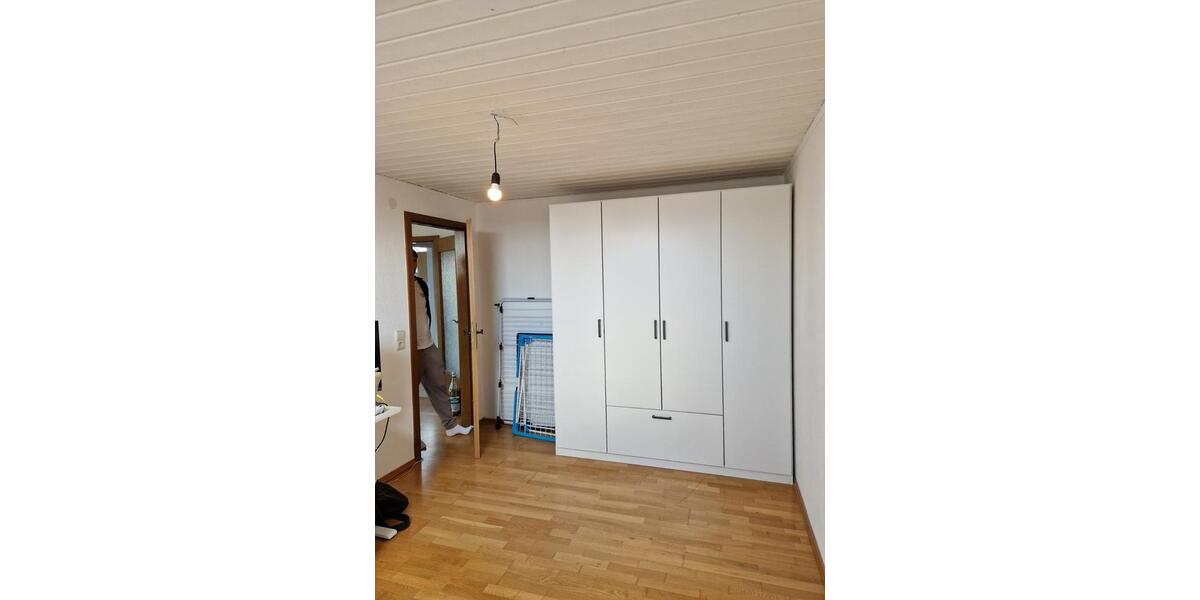 Dachgeschoßwohnung Oberteuringen - 3.5 Zimmer, 85 m&sup2;, 950&euro; | Angebot:25963169