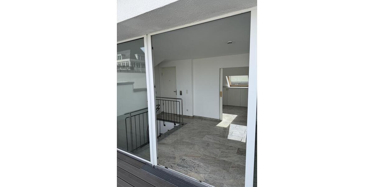 Einfamilienhaus Köln - 3.5 Zimmer, 123 m&sup2;, 2.000&euro; | Angebot:25084534