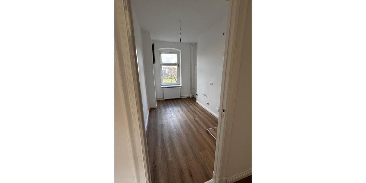 Erdgeschoßwohnung Nauen - 3 Zimmer, 81 m&sup2;, 1.172&euro; | Angebot:25943031