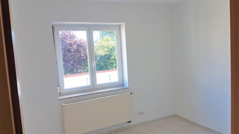 Etagenwohnung Oettingen in Bayern - 4 Zimmer, 96 m&sup2;, 755&euro; | Angebot:26549897