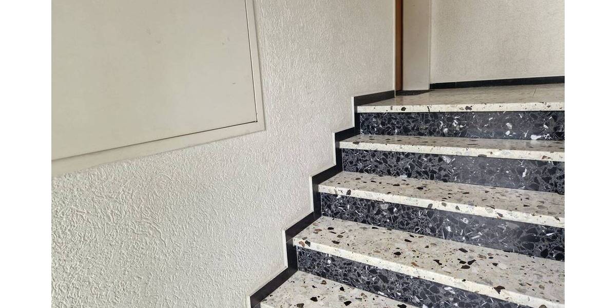 Etagenwohnung Bad Salzuflen Innenstadt - 2 Zimmer, 43 m&sup2;, 320&euro; | Angebot:26815891