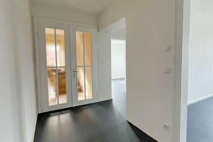 Wohnung Weimar - 3 Zimmer, 75 m&sup2;, 900&euro; | Angebot:27636978