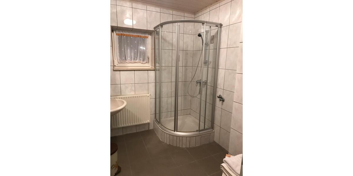 Wohnen auf Zeit Ergoldsbach Langenhettenbach - 1 Zimmer, 15 m&sup2;, 490&euro; | Angebot:24621399