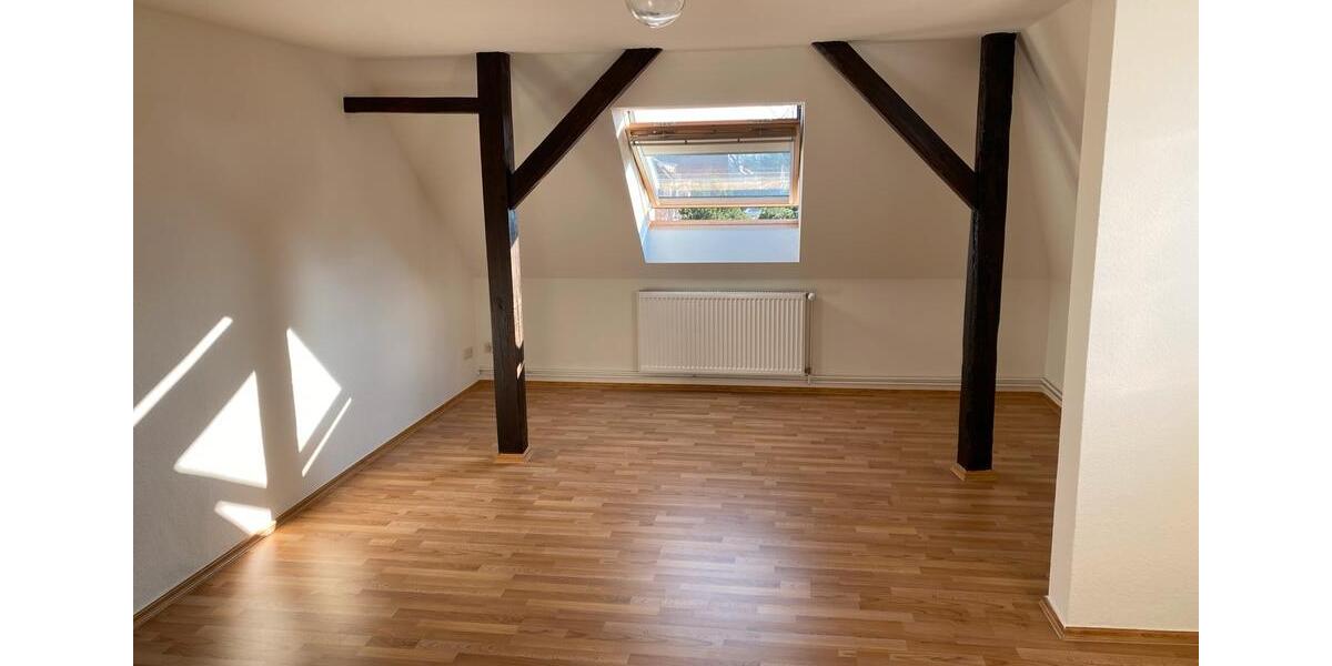 Dachgeschoßwohnung Dessau-Roßlau Dessau - 2 Zimmer, 59 m&sup2;, 400&euro; | Angebot:25783063