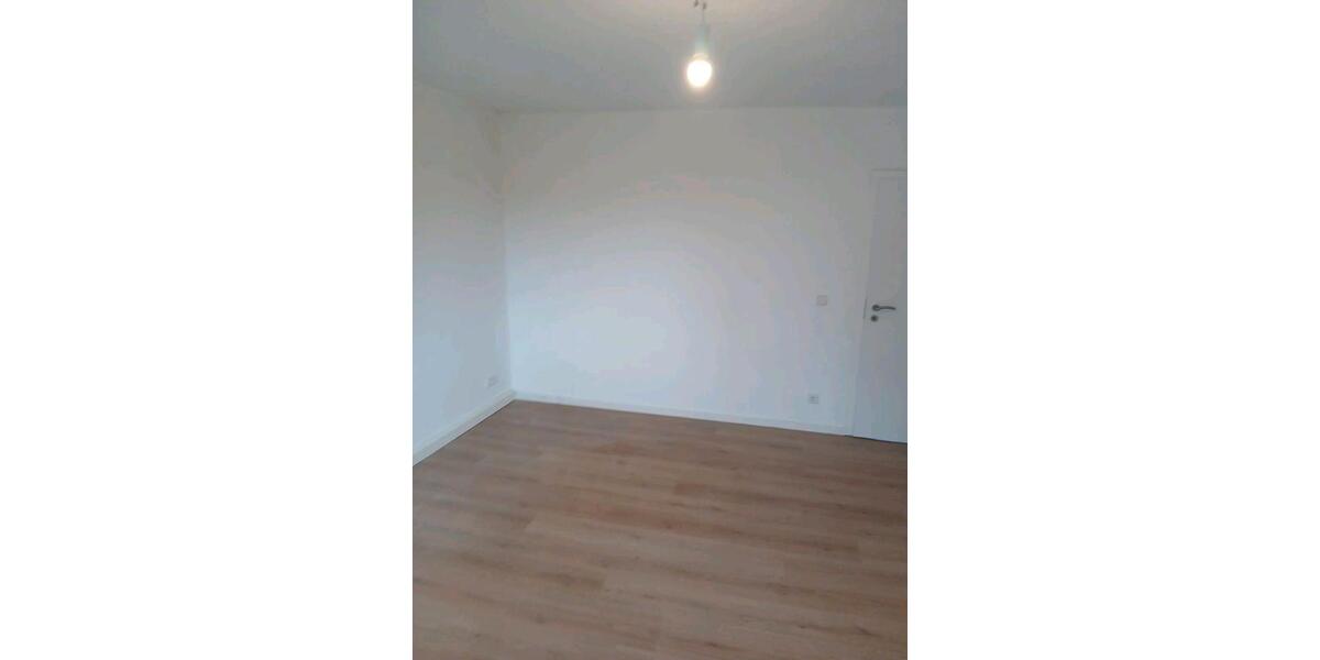 Erdgeschoßwohnung Jüterbog - 3 Zimmer, 74 m&sup2;, 680&euro; | Angebot:25258021