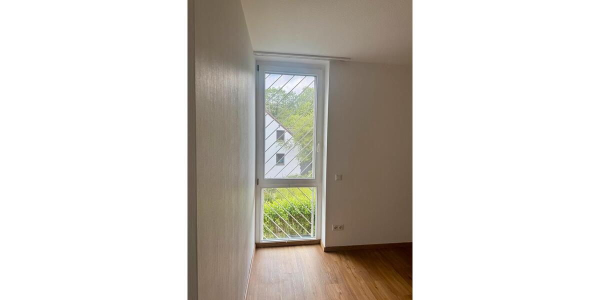 Etagenwohnung Erkrath - 2 Zimmer, 75 m&sup2;, 1.025&euro; | Angebot:26699635