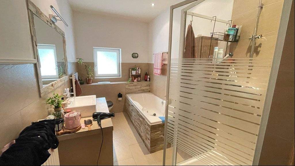 Etagenwohnung Hohnstein - 4 Zimmer, 105 m&sup2;, 650&euro; | Angebot:25780936